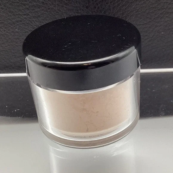 Bobbi Brown Face Powder in 3 Golden Orange - BNWOB, Discontinued & Rare x 6 - Picture 4 of 9